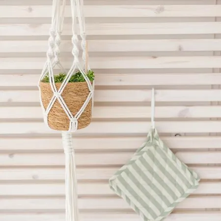 Nordic Bo- Strandnahe, Gemuetliche Ferienhaushaelfte In Schwedeneck, Hunde Herzlich Willkommen Daire *