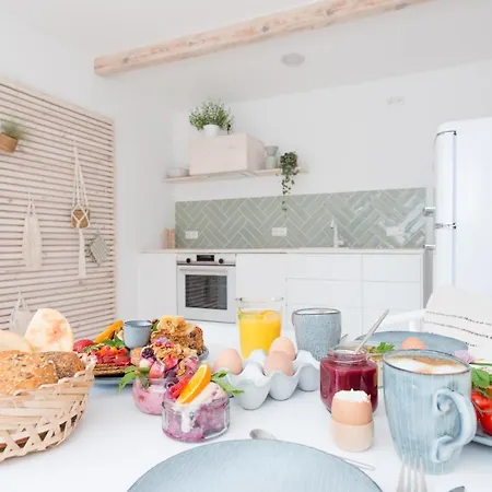 Nordic Bo- Strandnahe, Gemuetliche Ferienhaushaelfte In Schwedeneck, Hunde Herzlich Willkommen Surendorf