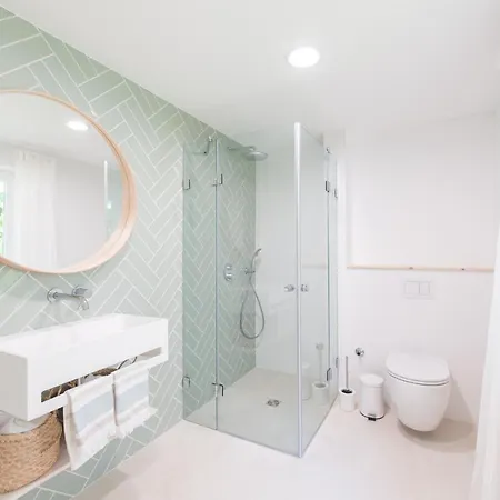 Nordic Bo- Strandnahe, Gemuetliche Ferienhaushaelfte In Schwedeneck, Hunde Herzlich Willkommen Daire Surendorf