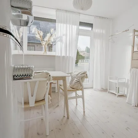 Апартаменты Nordic Bo- Strandnahe, Gemuetliche Ferienhaushaelfte In Schwedeneck, Hunde Herzlich Willkommen *